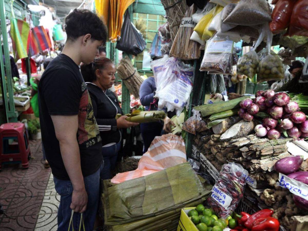 ¿Ya tiene sus compras para la cena navideña? Así lucen los mercados capitalinos