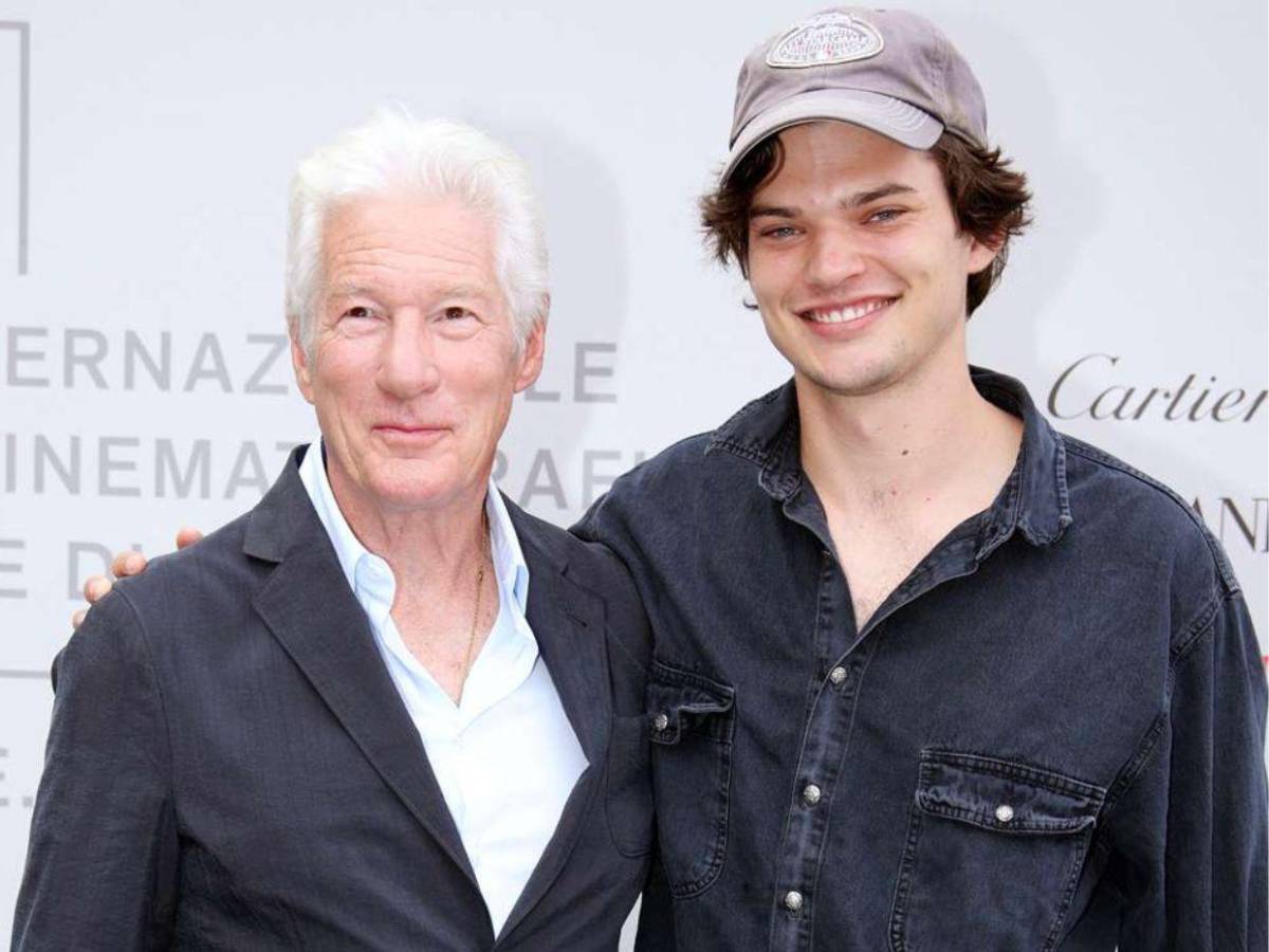 Homer, el hijo de Richard Gere, que roba suspiros y busca su camino artístico