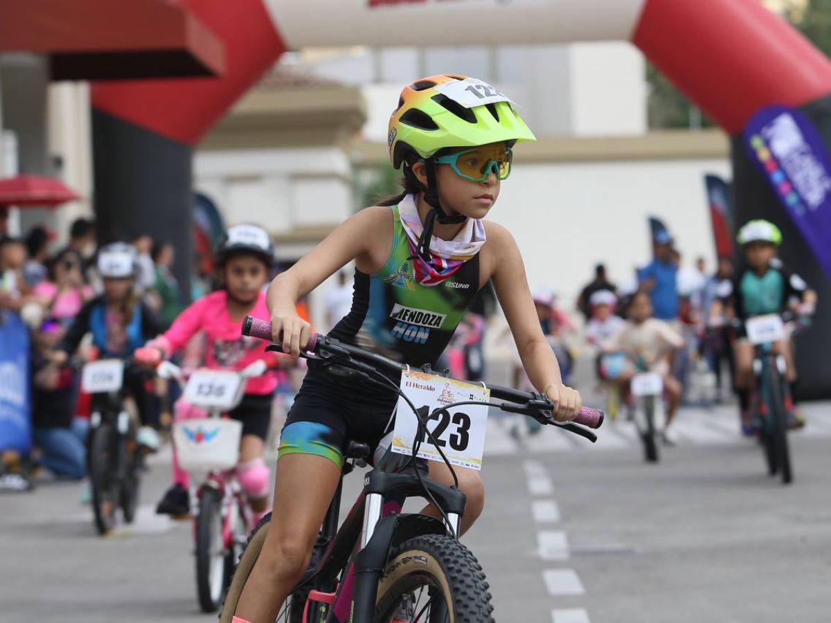 Talento en dos ruedas: las niñas brillaron en la Vuelta Ciclística Infantil 2024