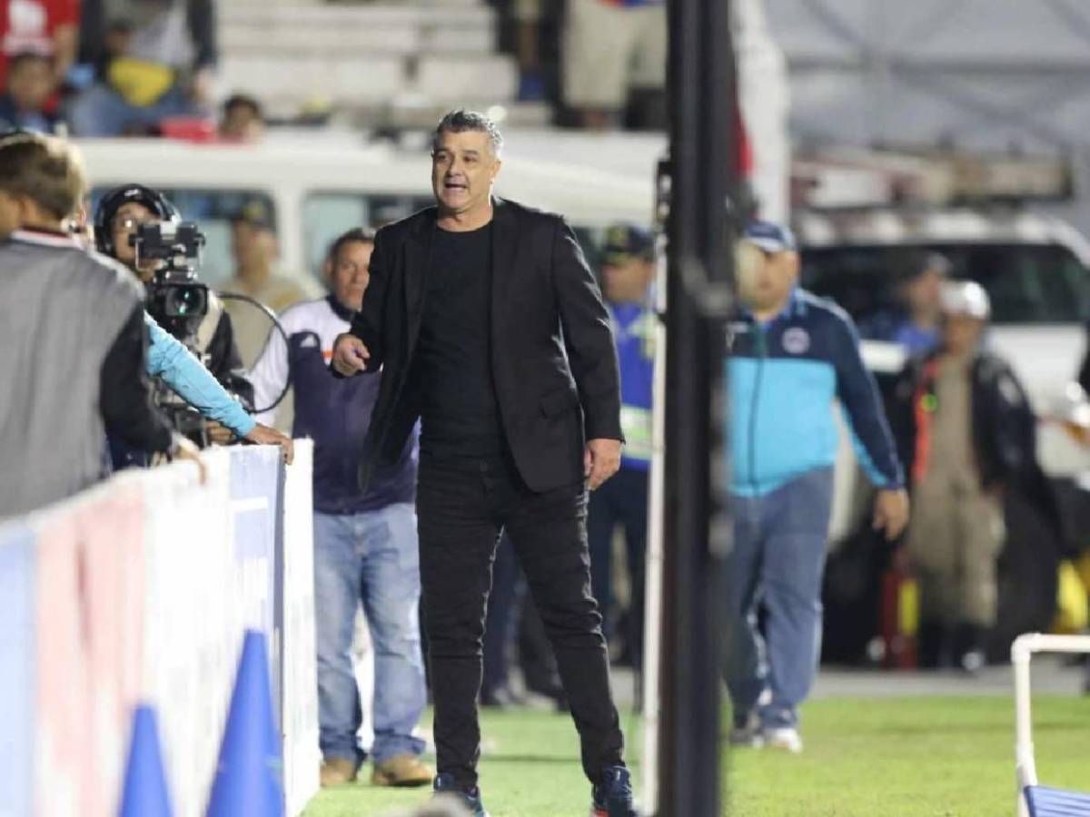 Fichajes: Barrida y nuevo entrenador en Olimpia; definido el futuro de Rubilio y los Auzmendi