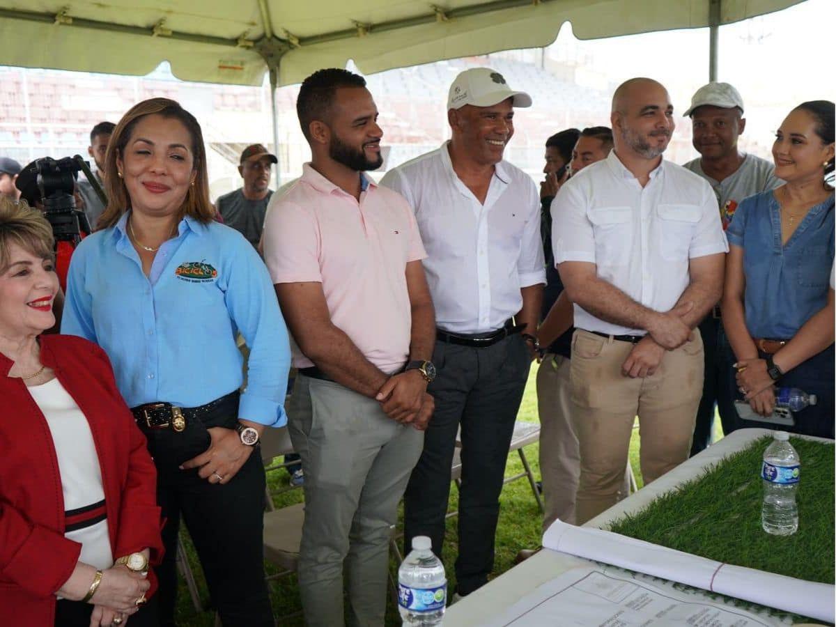 Estadio Ceibeño es cerrado porque inician cambio de grama híbrida y otros arreglos