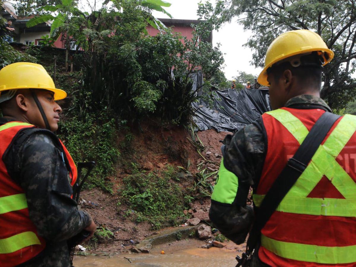 Tormenta Sara deja deslizamientos y colapso de muros en Tegucigalpa