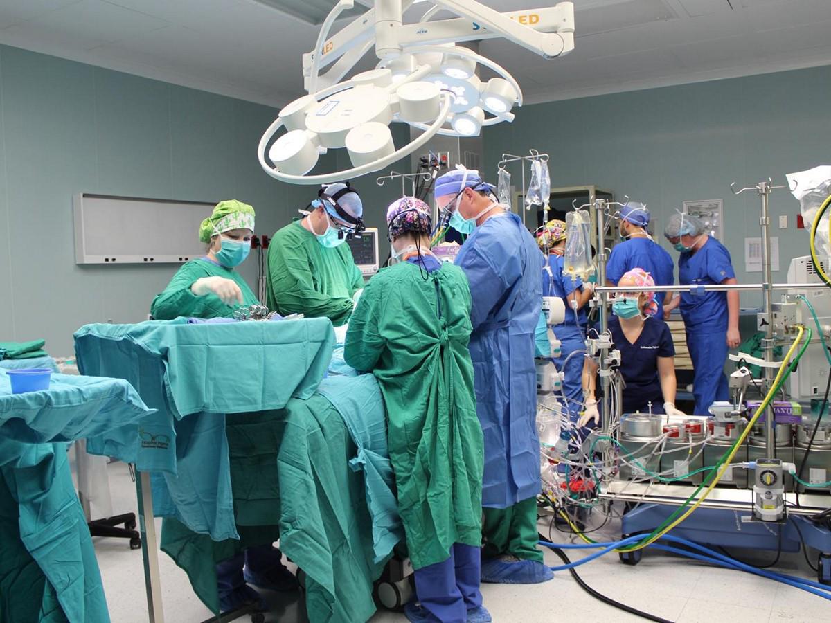 Hospital María y Duke University realizan brigada de cirugía cardiovascular a pacientes pediátricos
