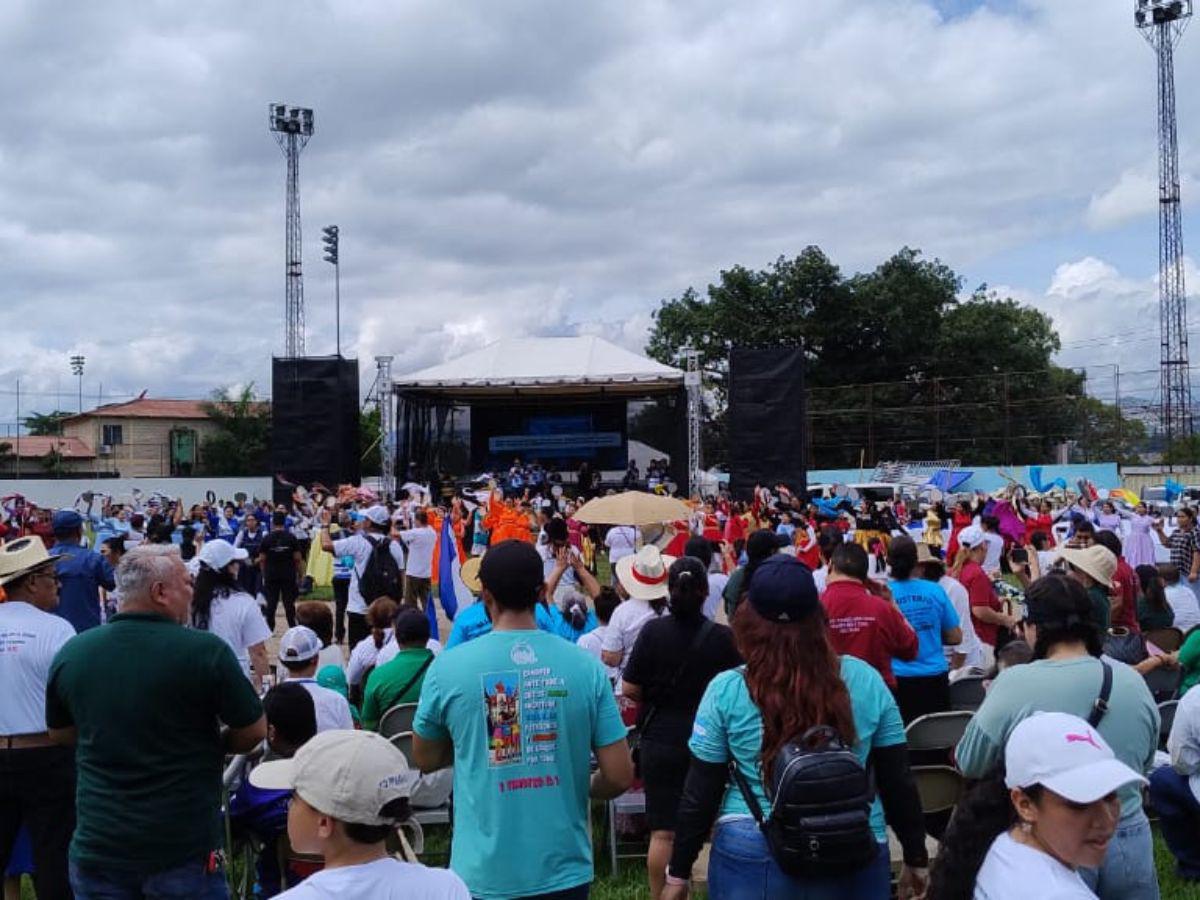 Iglesias conmemoran con devoción el Día de la Biblia en Honduras