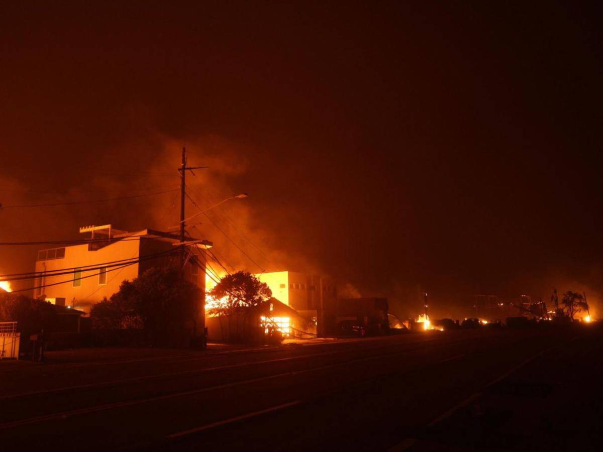 ¡Impactantes imágenes! Se agrava la situación de los incendios en Los Ángeles