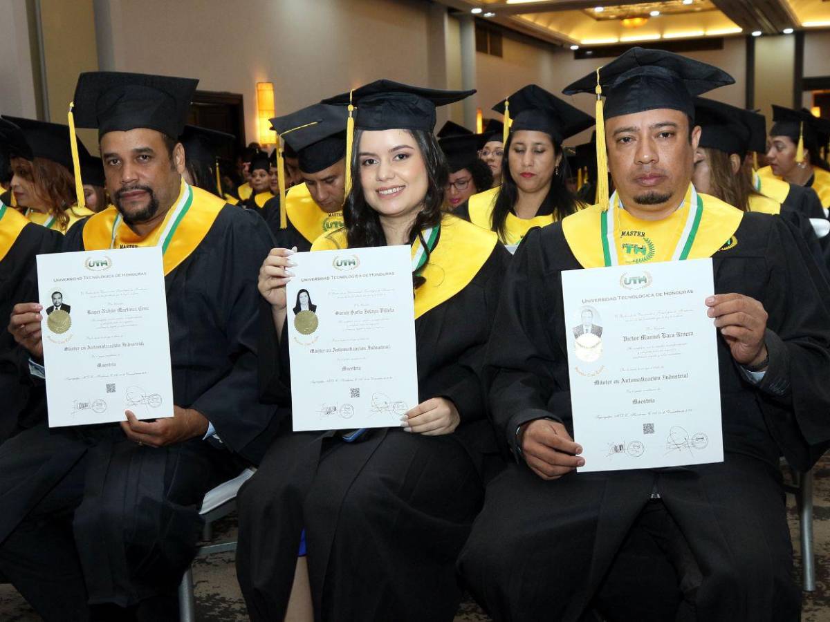 La UTH celebra la graduación de más de 200 alumnos