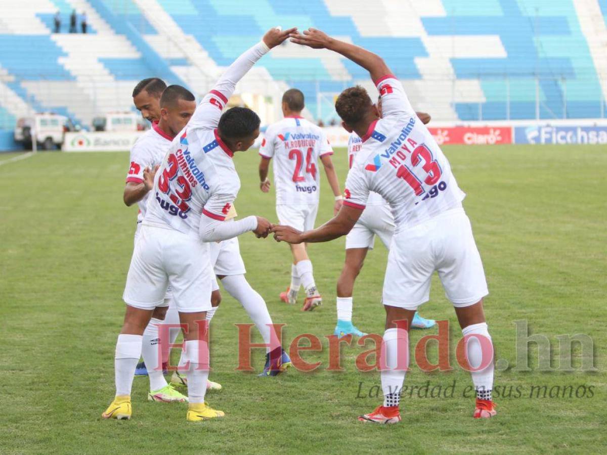 Olimpia triunfa 2-0 sobre Lobos UPNFM y es líder de la Liga Nacional