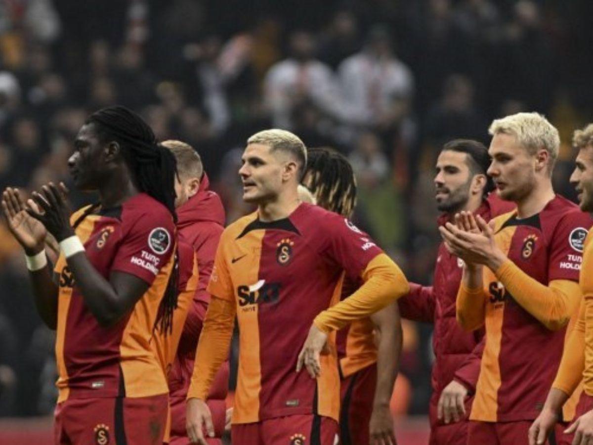 Jugadores del Galatasaray donarán su sueldo a las víctimas del sismo en Turquía