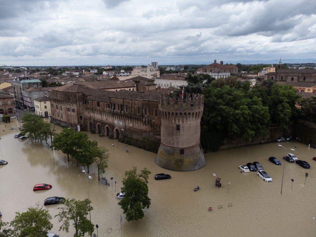 Inundaciones en el norte de Italia dejan 11 muertos y pueblos devastados