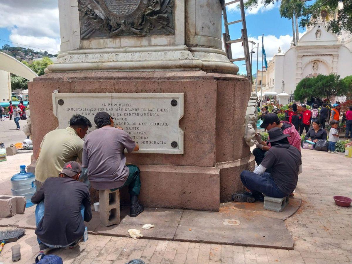 Los restauradores de IHAH trabajan para tenerla lista con motivo de las fiestas patrias.