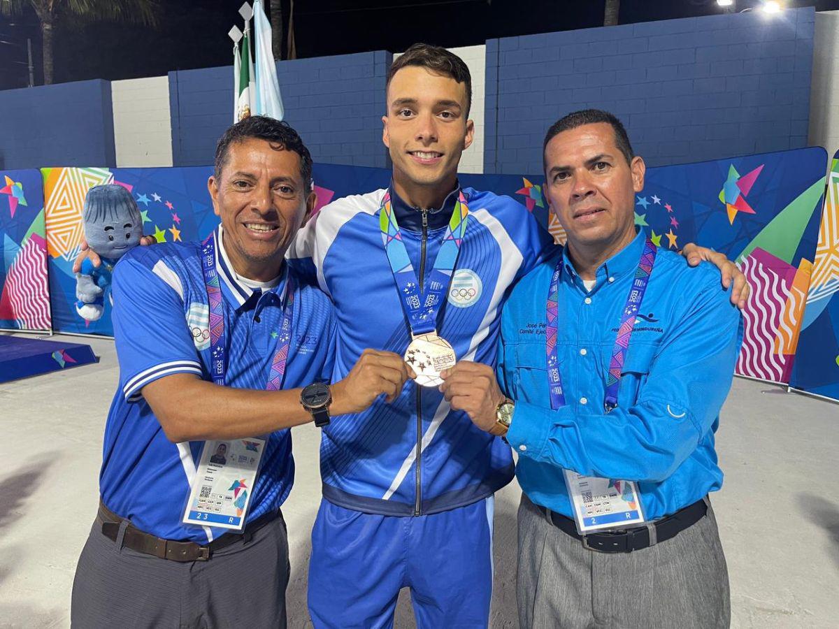 Julio Horrego se luce con su tercera medalla de bronce y Kevin Mejía dio la cuarta a Honduras en los Juegos Centroamericanos y del Caribe