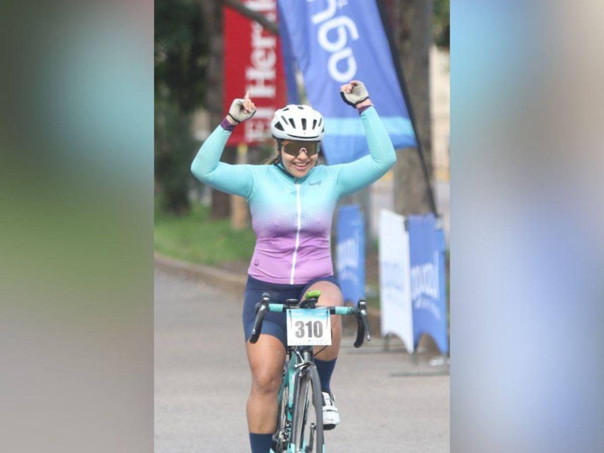 Chicas deslumbran con su talento y belleza en la Vuelta Ciclística de EL HERALDO 2024