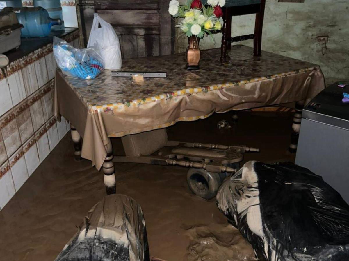 Impactantes imágenes de las inundaciones en Prieta, Colón por la Tormenta Sara