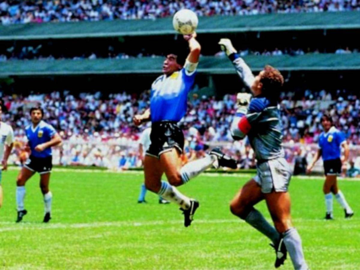 Subastan balón del gol de “la mano de Dios” de Maradona en México-1986