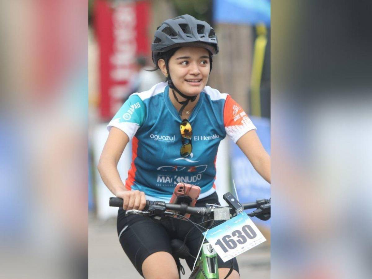 Chicas deslumbran con su talento y belleza en la Vuelta Ciclística de EL HERALDO 2024