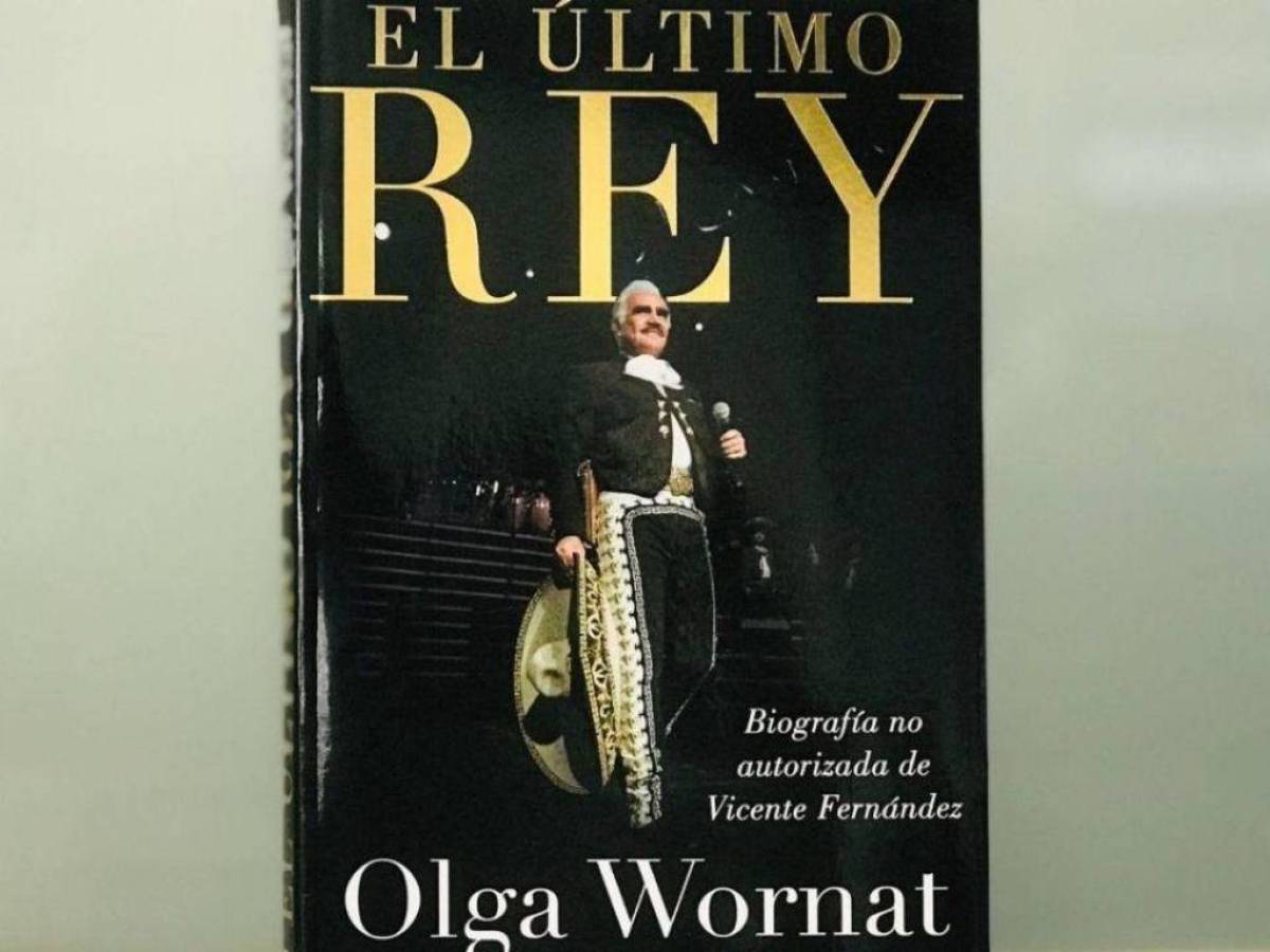 La escritora del libro aseguró que ha recibido amenazas desde la publicación del libro.