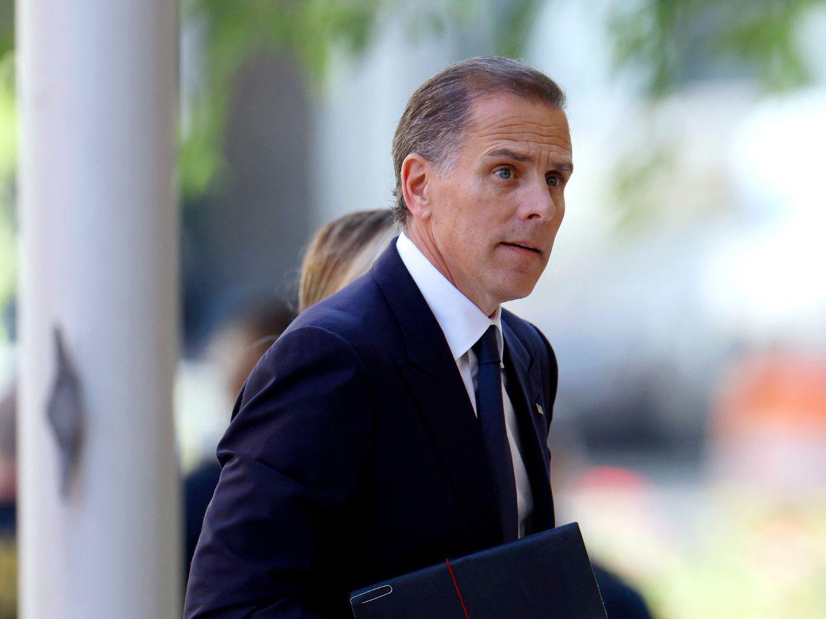 Exesposa de Hunter Biden declara en su juicio por posesión ilegal de un arma