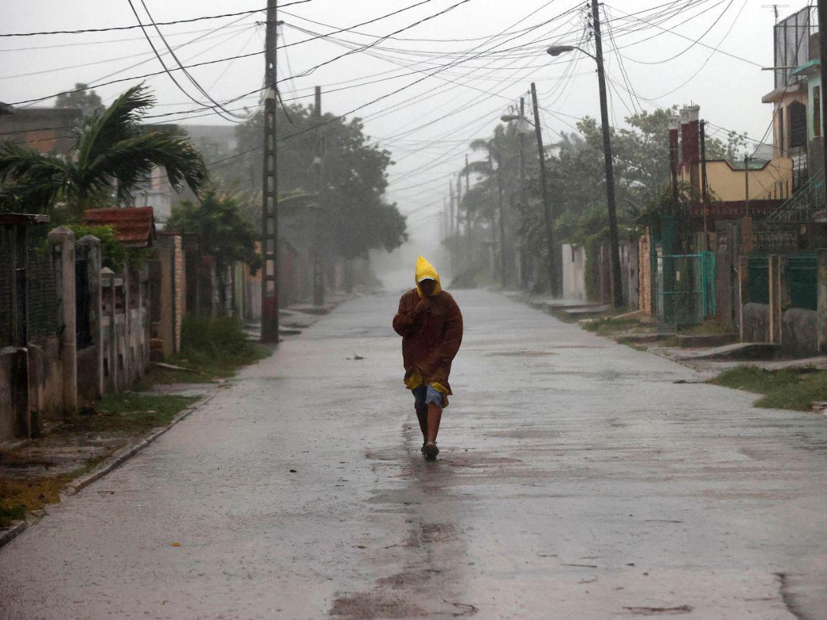 Huracán Rafael en La Habana: Daños graves en viviendas y redes eléctricas