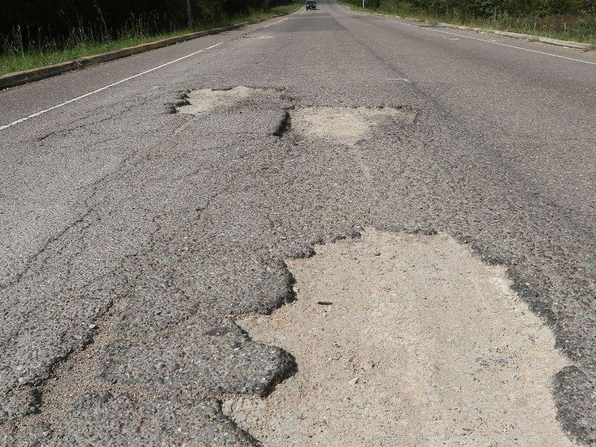 Recomiendan conducir a 60 km/h en Semana Santa por mal estado de las carreteras