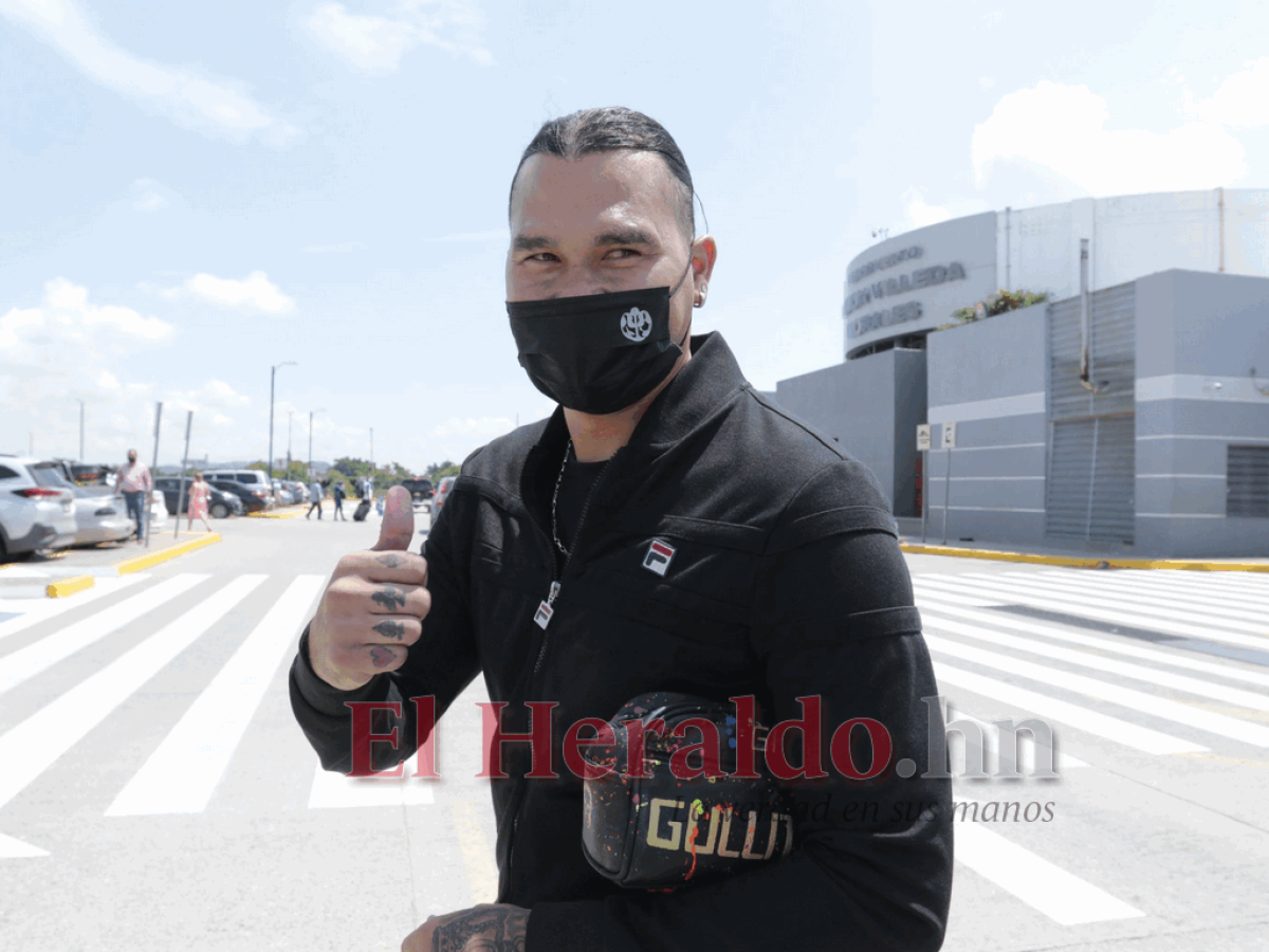 Carlos “Gullit” Peña a punto de su debut en el fútbol hondureño