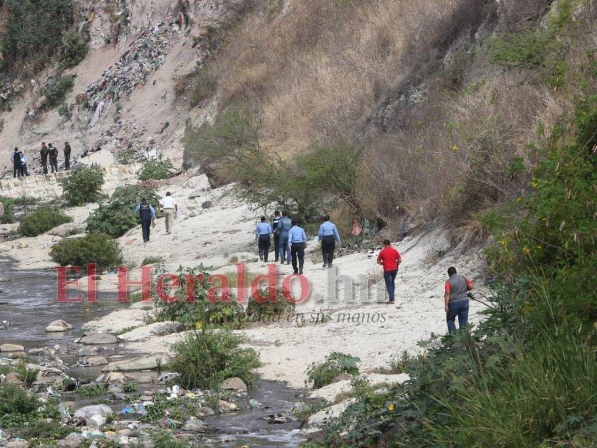 Encuentran a hombre muerto en la colonia Divanna de la capital