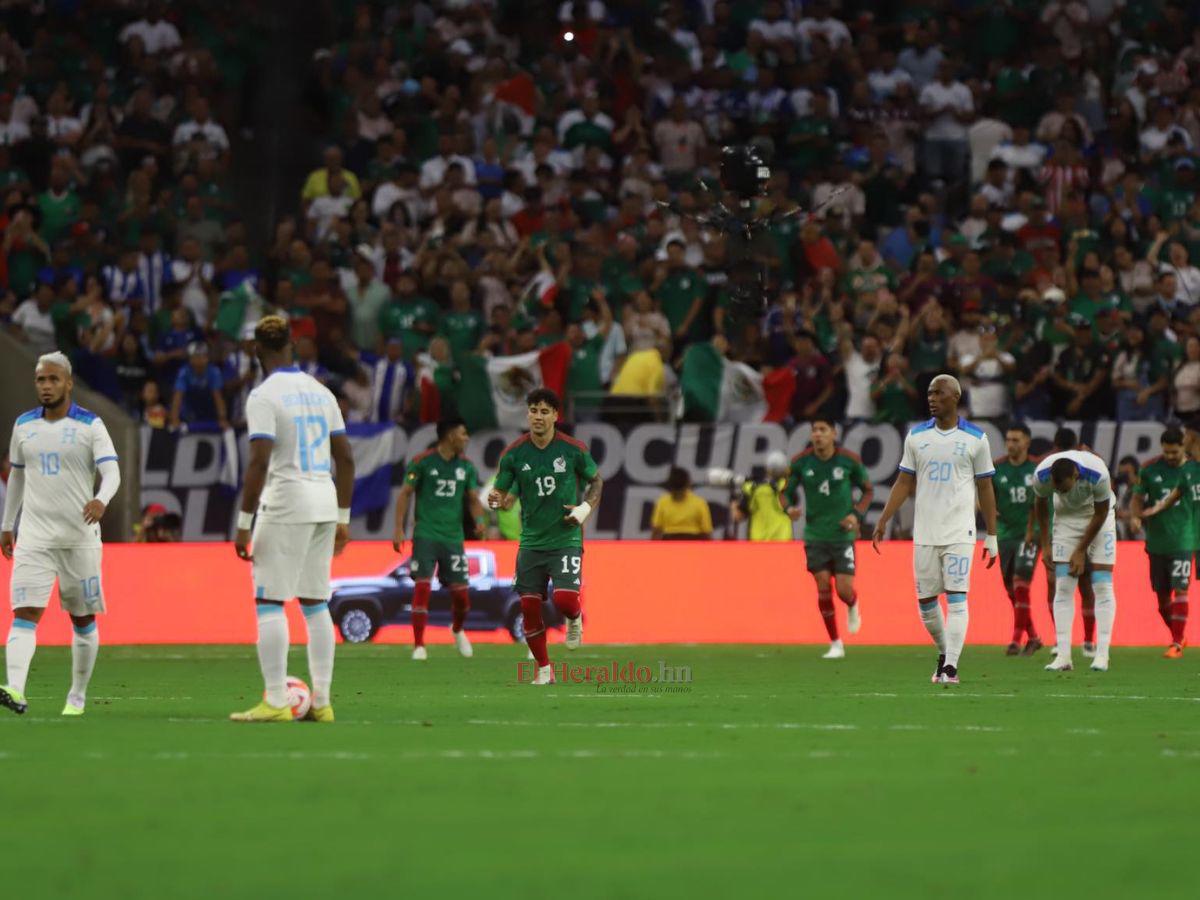 Los mexicanos celebraron en el primer minuto de partido.