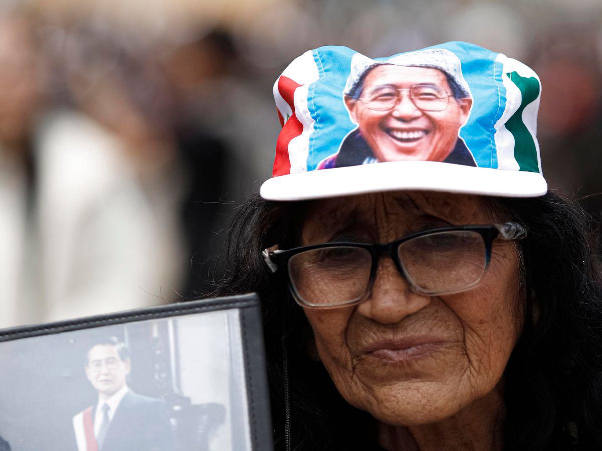 Fujimori recibe honores de Estado previo a su velorio en Lima, Perú