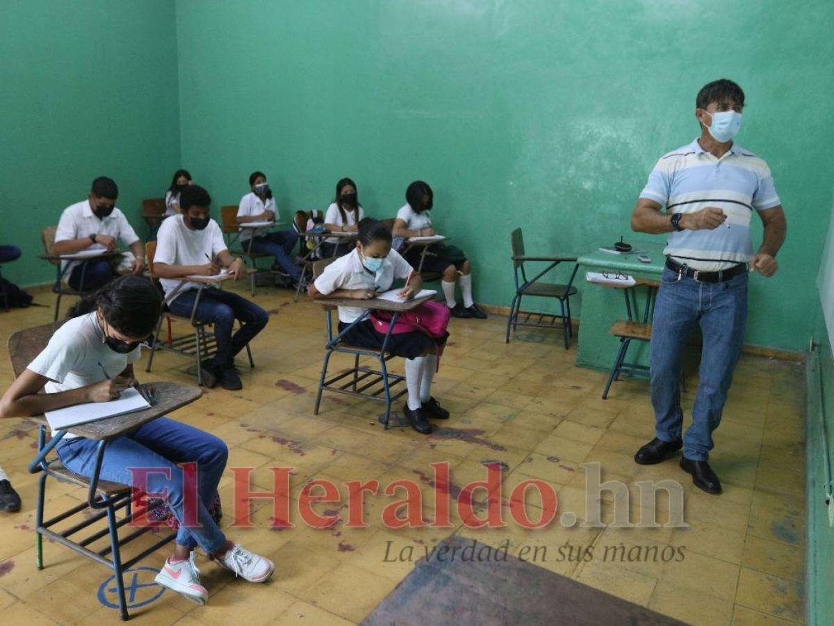 En el Instituto Mixto Hibueras, la matrícula sigue abierta. Esperan cerrar el 2022 con cincuenta estudiantes más de los actualmente matriculados.