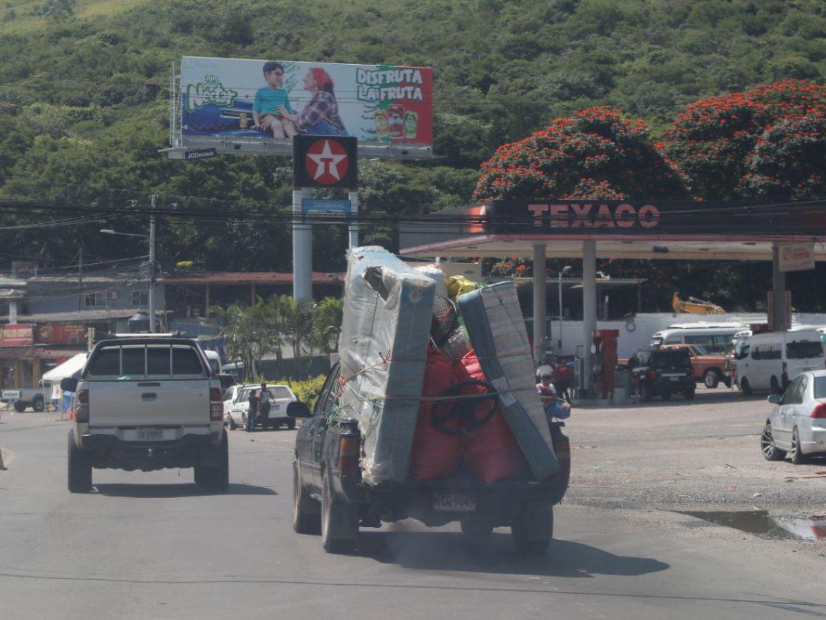 Viajeros regresan a la capital tras disfrutar de la Semana Morazánica 2024