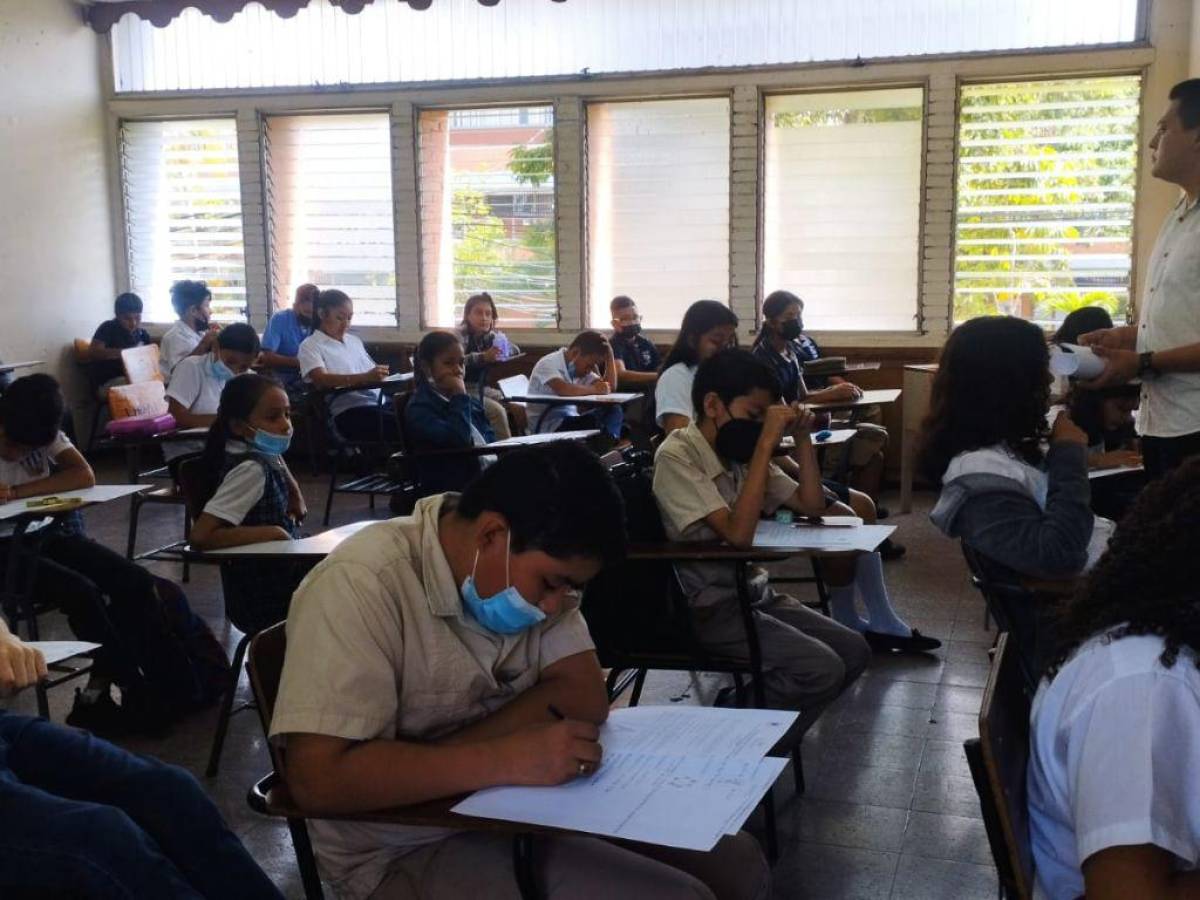 Unos 10,000 niños participan en la Olimpiada Departamental de Matemáticas