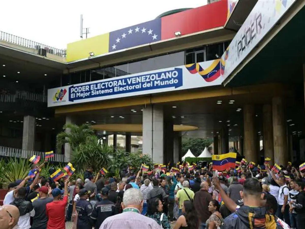 Panamá retira a sus diplomáticos en Venezuela tras triunfo de Maduro