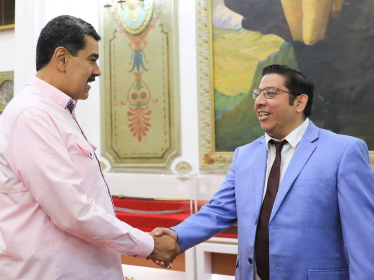 Ministro de Energía, Erick Tejada, se reúne con Nicolás Maduro en Venezuela