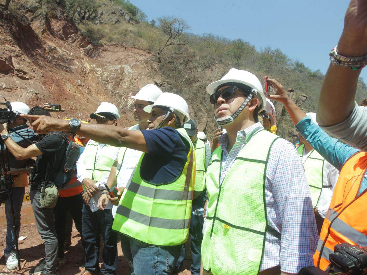 Ya están fuera de peligro los tres heridos por la explosión controlada en represa San José