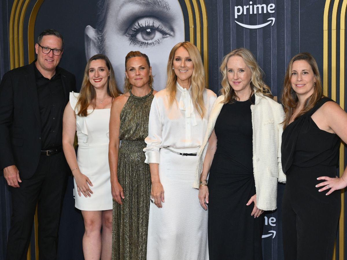 Tom Mackay, Julie Begey Seureau, Irene Taylor, Céline Dion y Jennifer Salke en la proyección especial de “I Am: Céline Dion” en Nueva York.