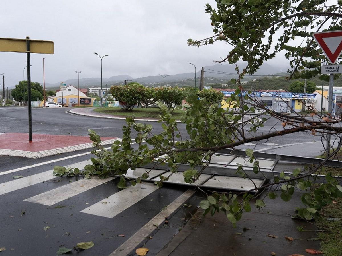 Huracán Ernesto deja estragos en Puerto Rico y amenaza con intensificarse