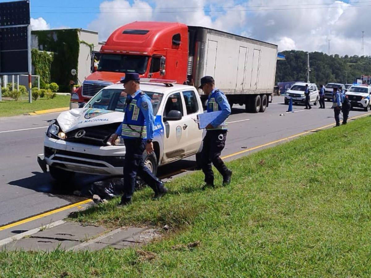 A la par de una rueda quedó cuerpo de peatón atropellado por radiopatrulla