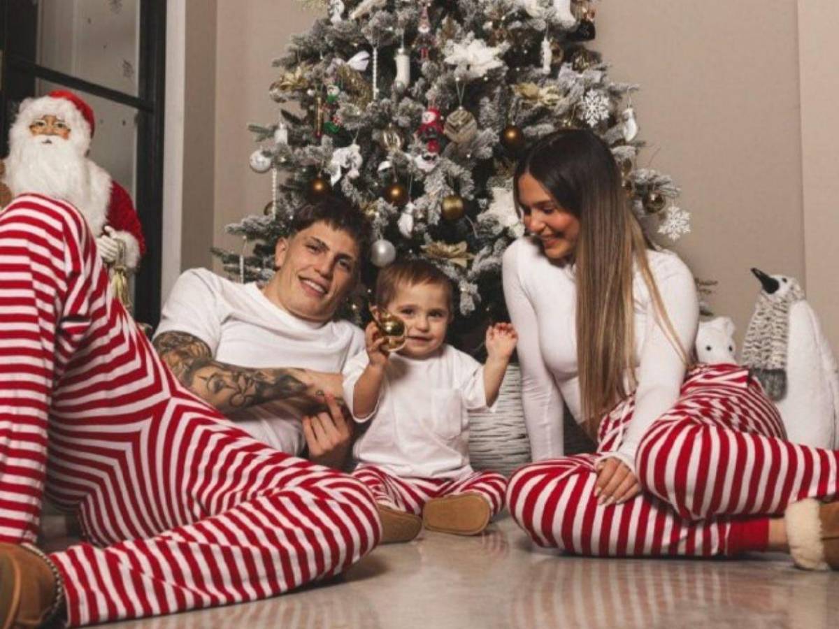 En familia ¡Y hasta vestidos de Santa Claus! Así celebran los futbolistas la Navidad 2024