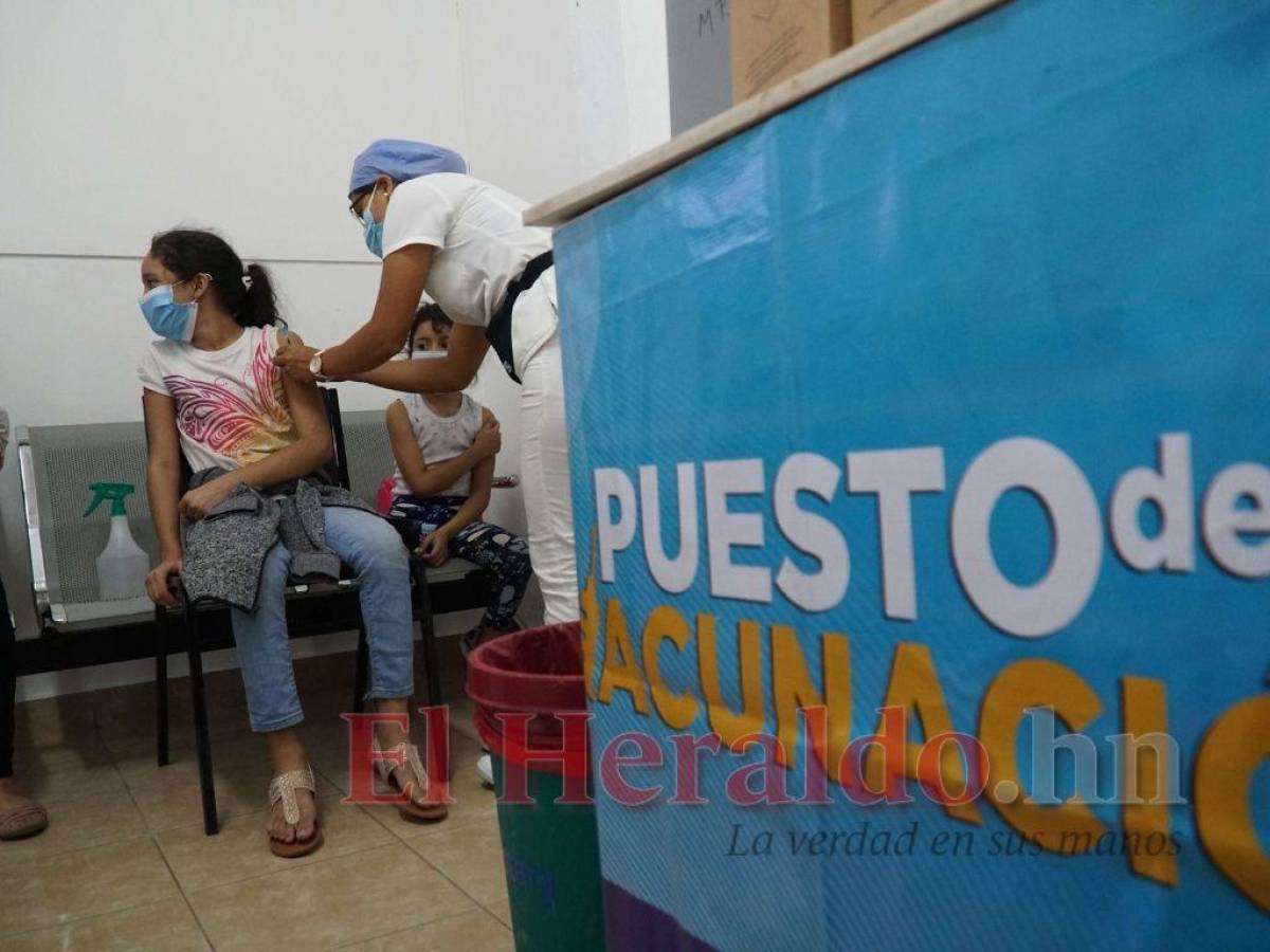 Unos 455 mil niños se han vacunado contra covid-19