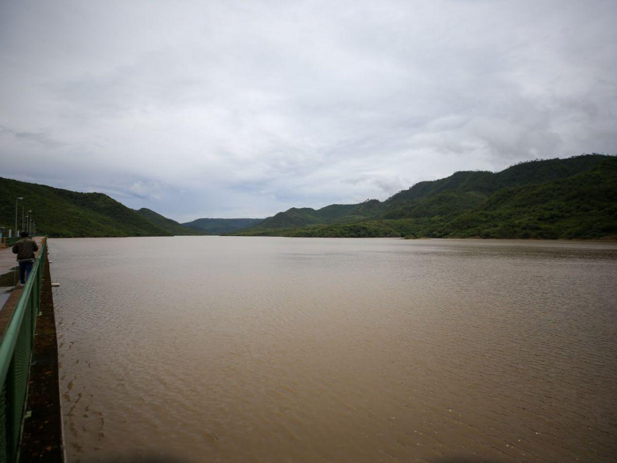 Las represas de la capital mantienen su máximo nivel gracias a las lluvias