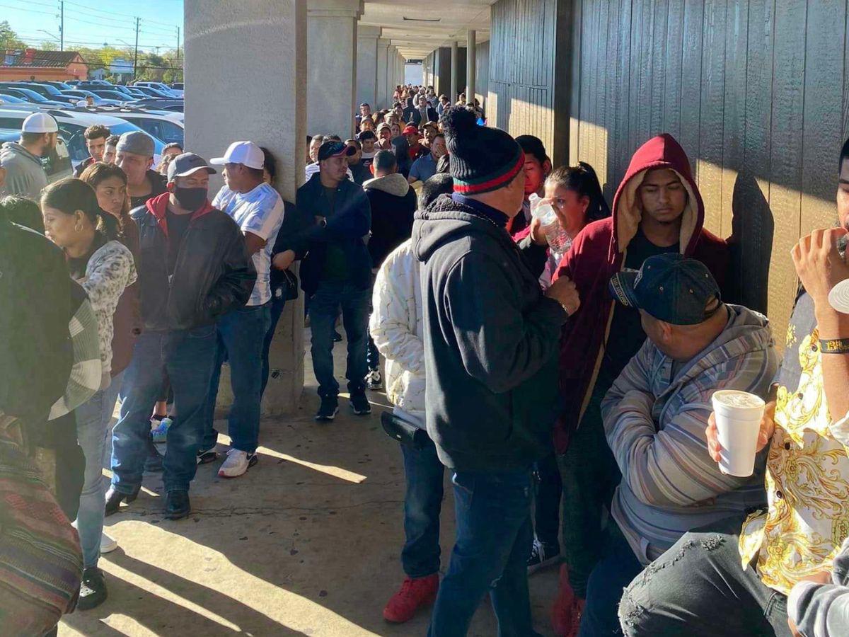 A audiencia de descargo empleada de Consulado de Honduras en Houston por respuesta a medio estadounidense