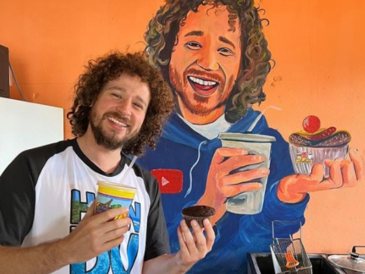 Luisito Comunica encuentra mural de su cara en colonia capitalina