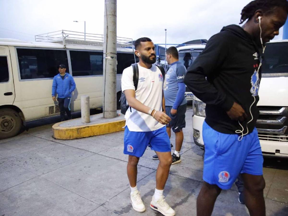 Ambiente final Motagua vs Olimpia: Furor con llegada de las barras y esto pasó con Pedro Troglio