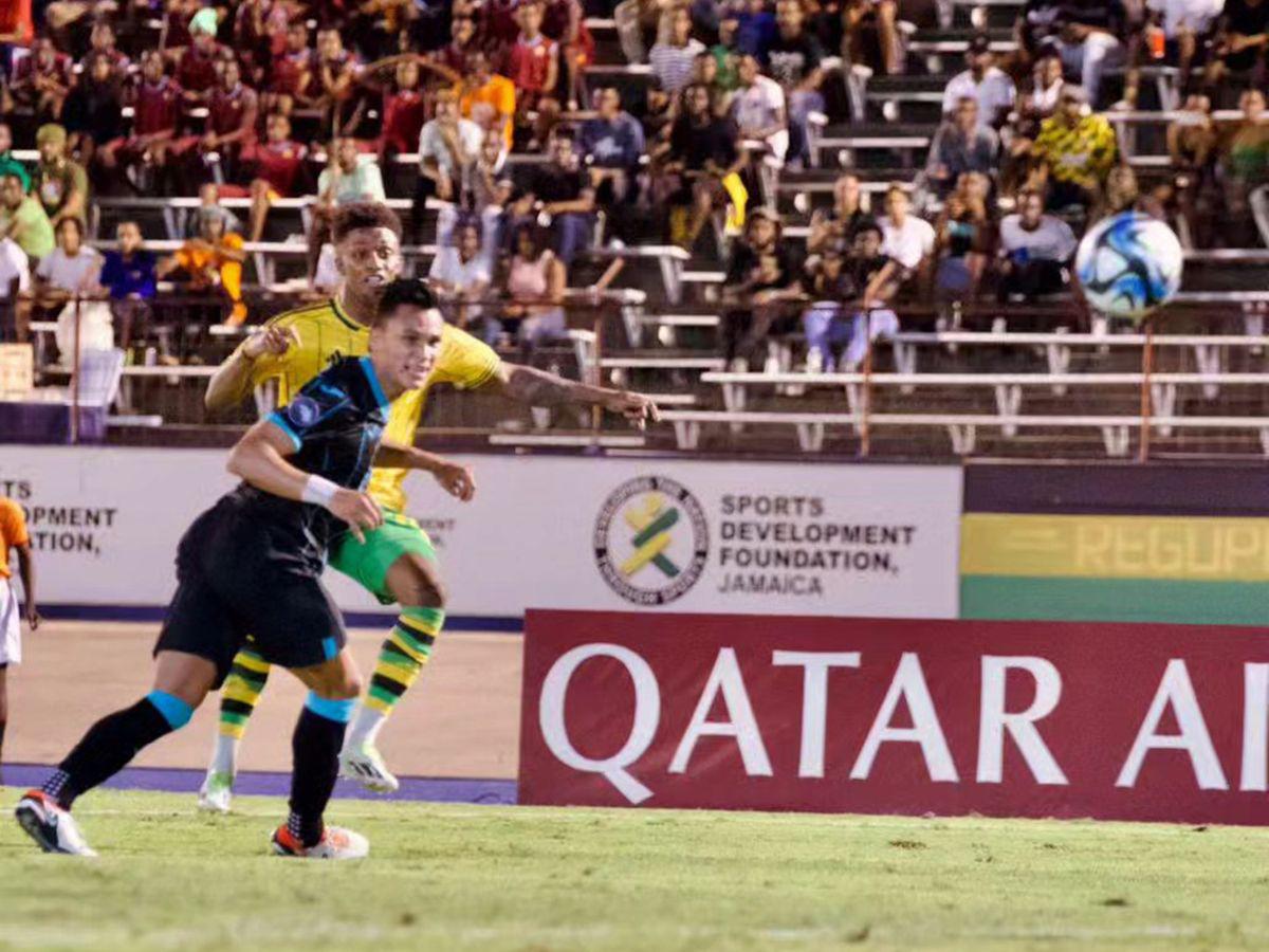 Rueda sufre su primer revés con Honduras cayendo 1-0 frente a Jamaica