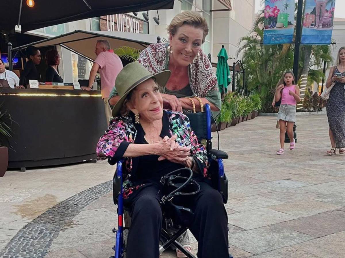 Alejandra Guzmán y Sylvia Pasquel se habrían peleado a golpes por la salud de Silvia Pinal