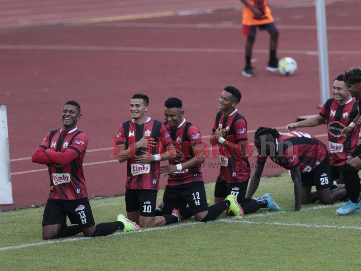 De la mano de Carlo Costly, el Lone FC logró su segundo triunfo en el Ascenso