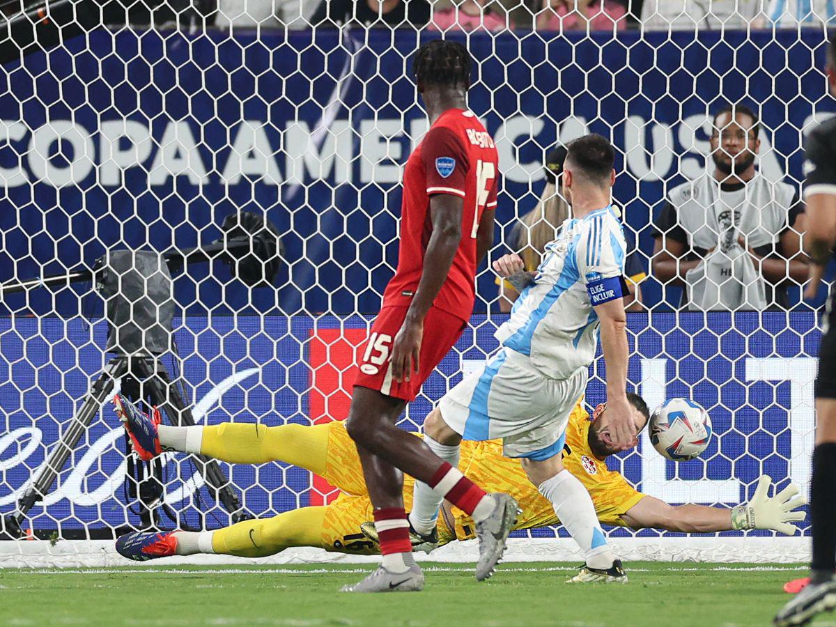 Un sutil desvío fue suficiente para que Messi se anotara como goleador en esta Copa América.