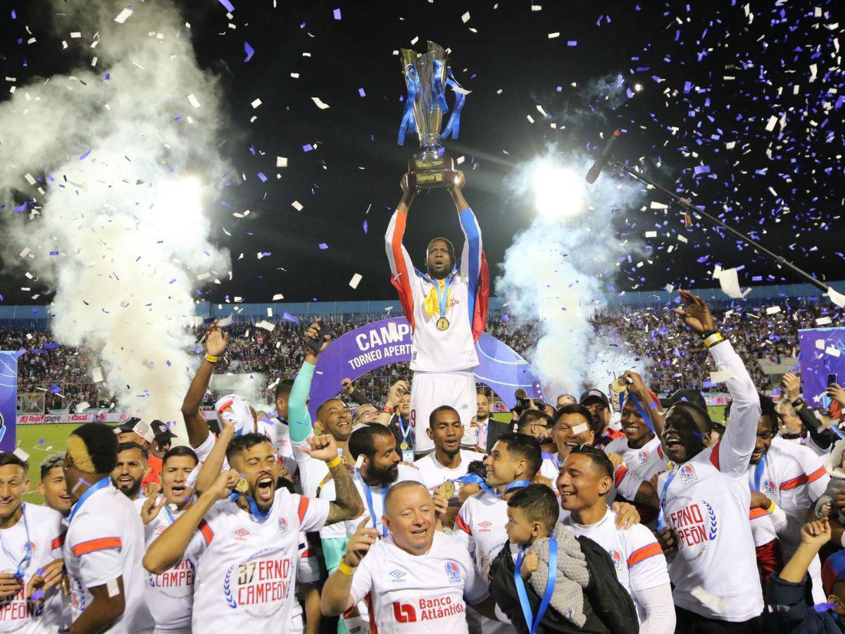 Con Troglio en el banquillo, ya son siete títulos de Liga Nacional los que acumula Olimpia en los últimos años y va por el octavo.