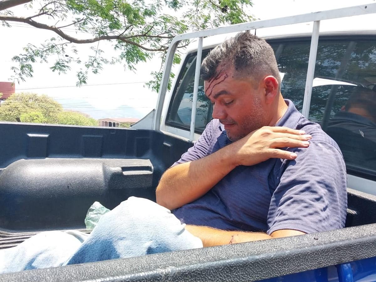 Taxista en aparente estado de ebriedad casi provoca tragedia en carretera a Olancho