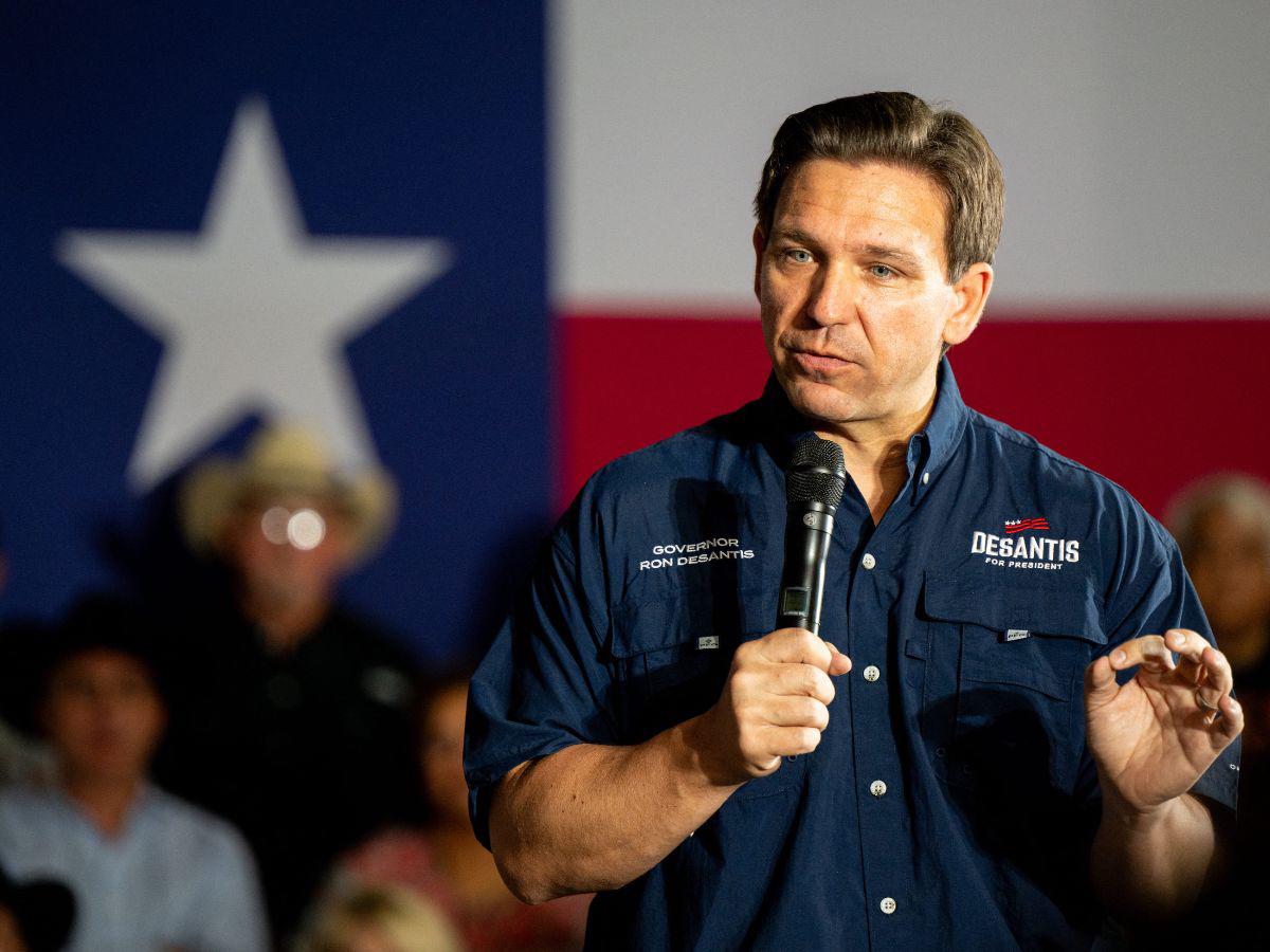 Ron DeSantis promete poner fin a la ciudadanía por nacimiento para los hijos de inmigrantes