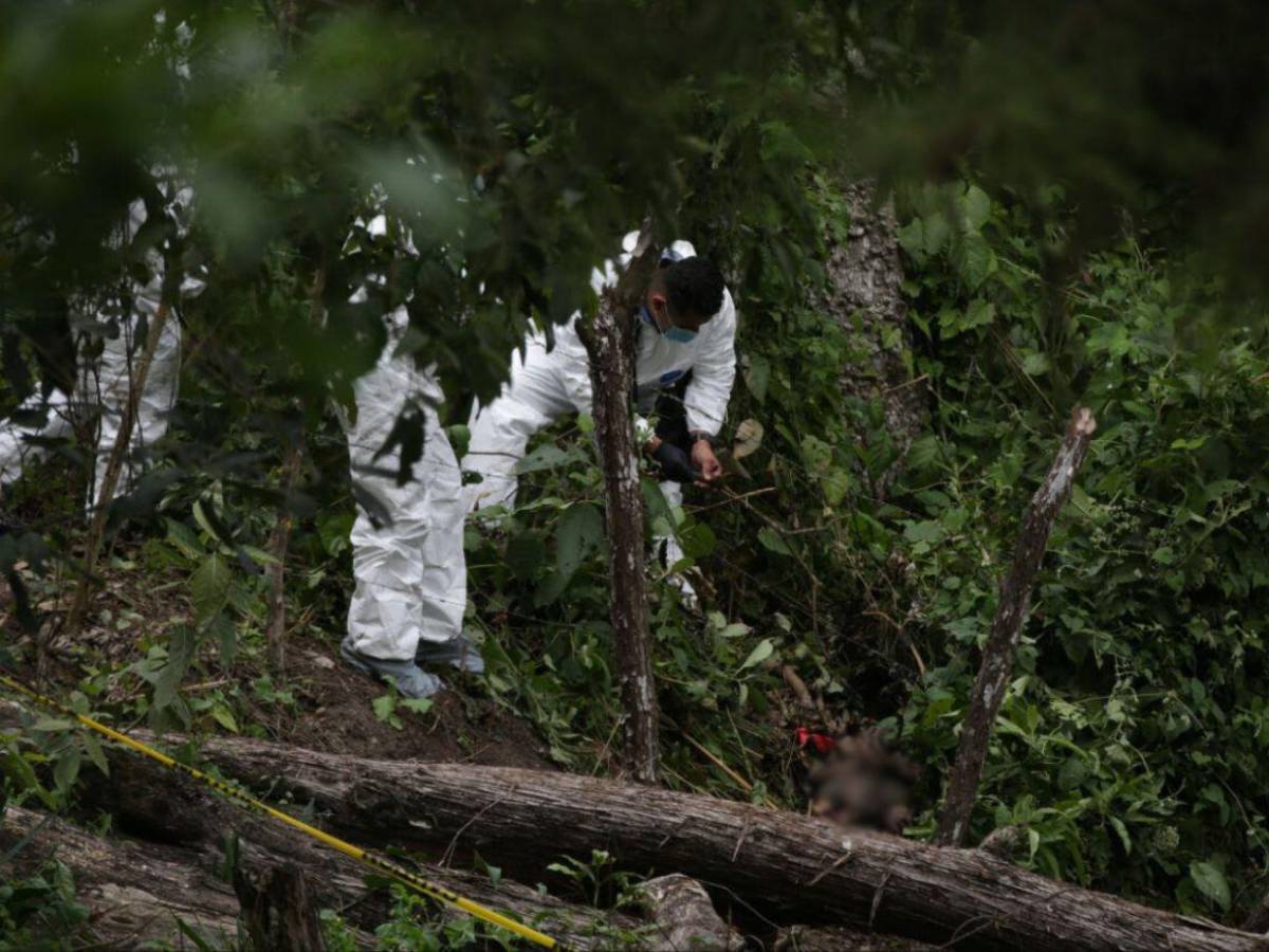 Sin piernas y amarrado: así fue encontrado cadáver en aldea Corralitos